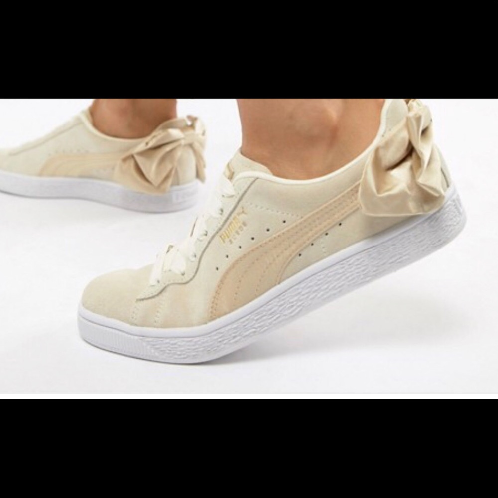 PUMA SNEAKERS with bow size 6